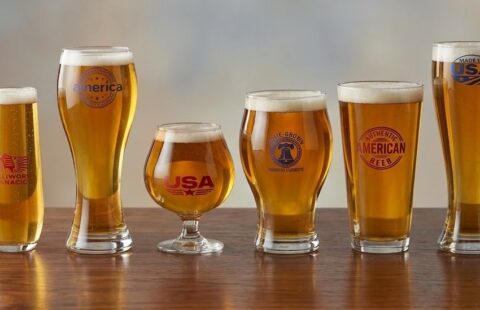 The Anatomy of the Perfect Pour: Why Your Beer Glass Shape Actually Matters